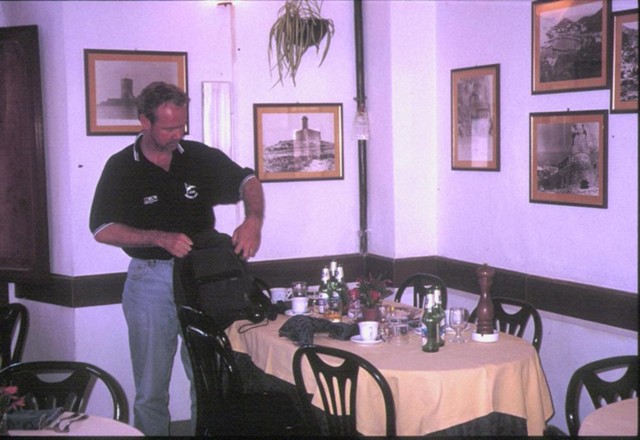 k2003_rh_0028.jpg_ix.med.jpg