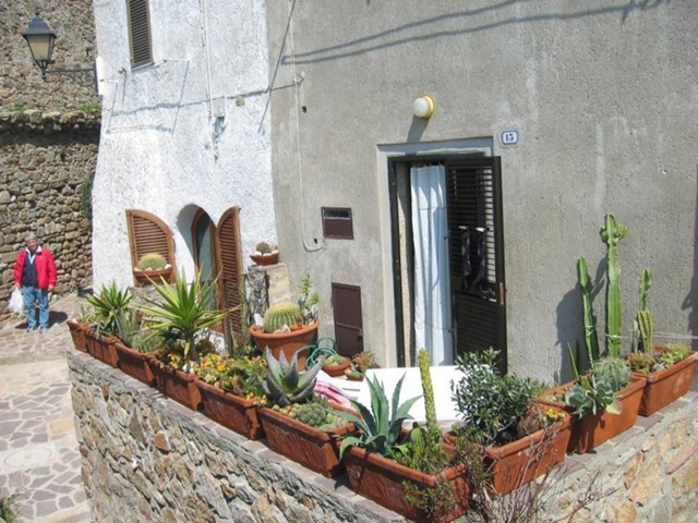 k2003_ms_0049.jpg_ix.med.jpg