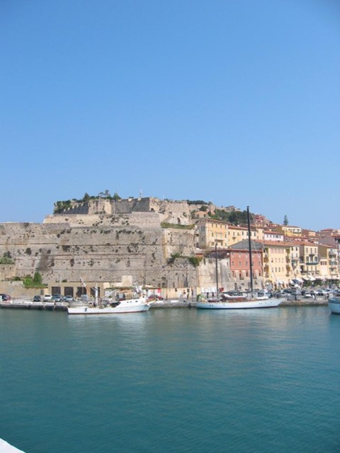 k2003_ms_0065.jpg_ix.med.jpg