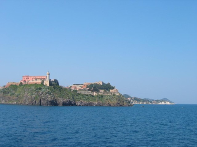 k2003_ms_0077.jpg_ix.med.jpg