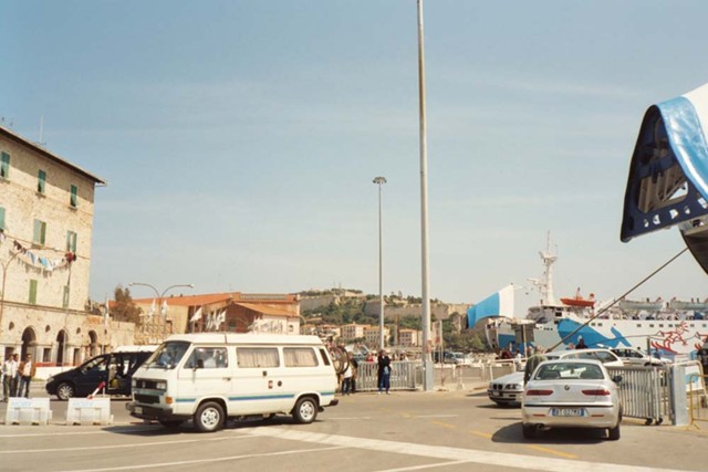 k2003_pg_0006.jpg_ix.med.jpg