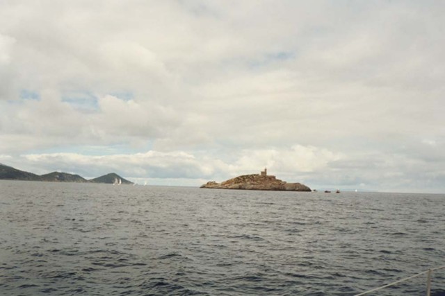 k2003_pg_0018.jpg_ix.med.jpg