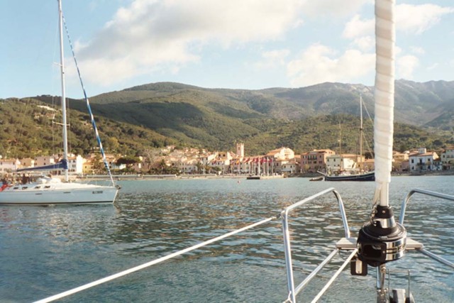 k2003_pg_0020.jpg_ix.med.jpg