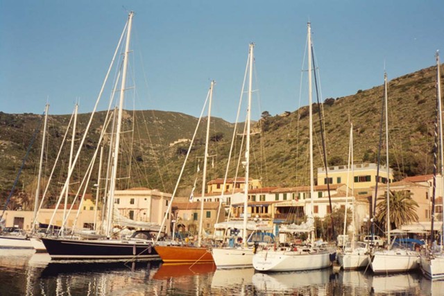 k2003_pg_0045.jpg_ix.med.jpg
