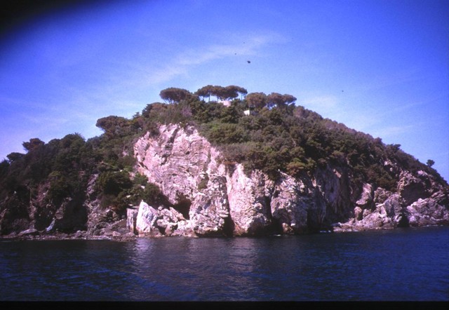 k2003_rh_0015.jpg_ix.med.jpg