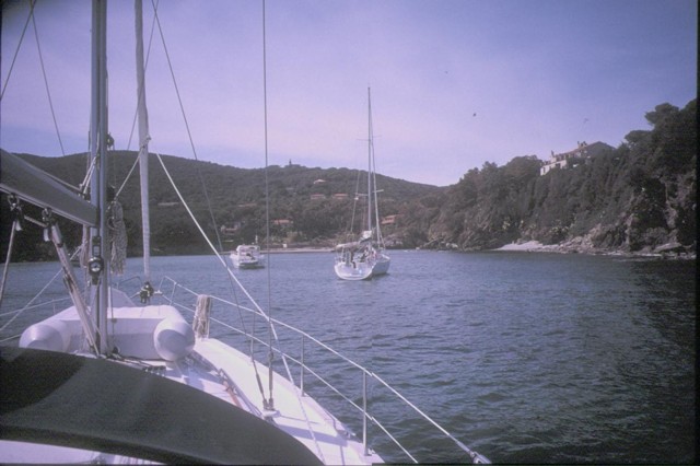 k2003_rh_0016.jpg_ix.med.jpg
