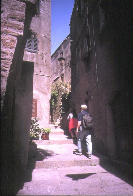 k2003_rh_0018.jpg_ix.med.jpg