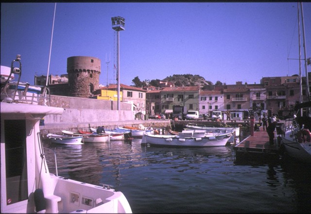 k2003_rh_0032.jpg_ix.med.jpg