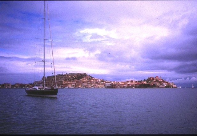 k2003_rh_0061.jpg_ix.med.jpg