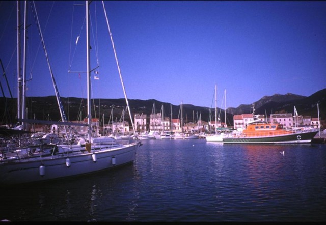 k2003_rh_0078.jpg_ix.med.jpg