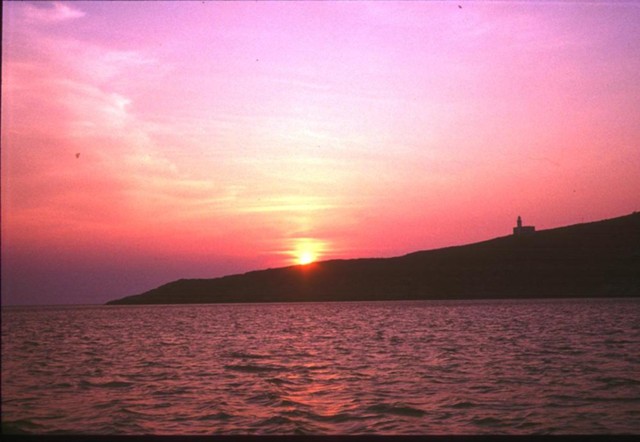 k2003_rh_0034.jpg_ix.med.jpg