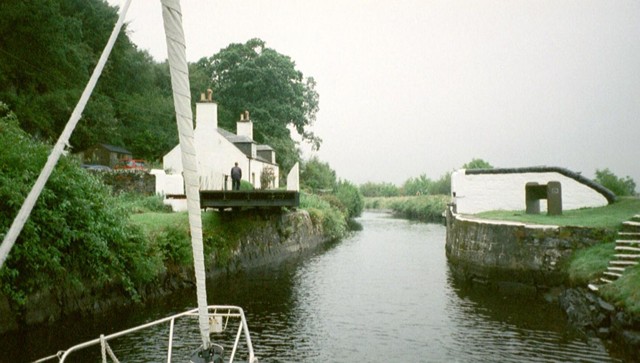 crin-008_08.jpg_ix.med.jpg